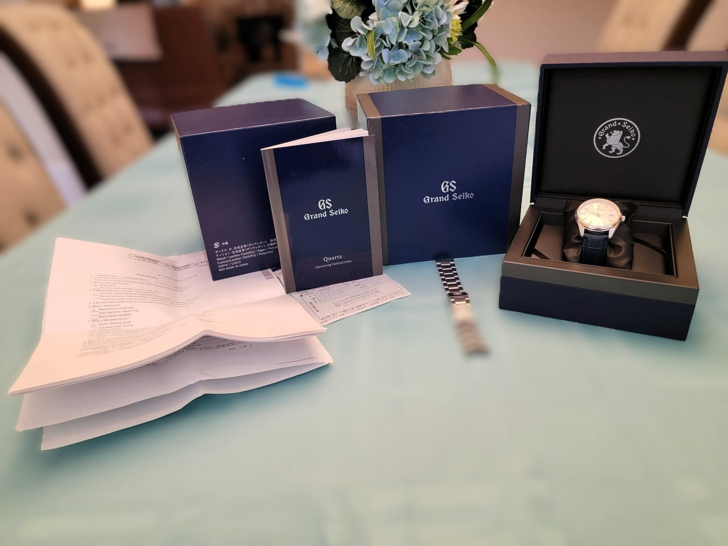 2021 Grand Seiko Heritage Collection Timepiece Men 40MM SBGP009