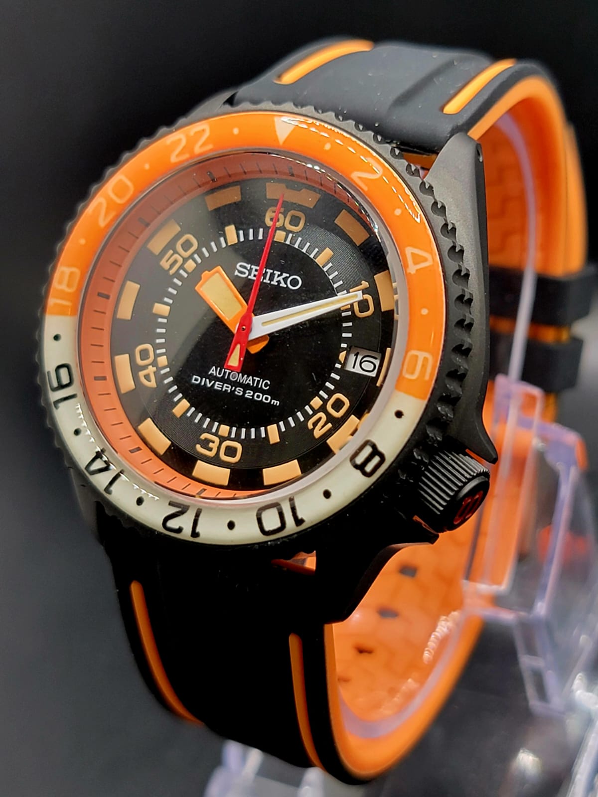 CUSTOM SEIKO MOD 40MM BLACK HAWK ORANGE AND BLACK