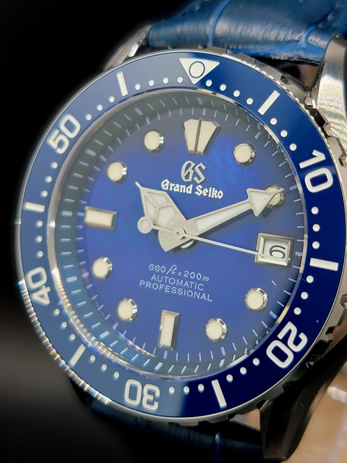 *** BRAND NEW PREMIER CUSTOM MOD 40mm Grand Seiko Sports Collection BLUE MOTHER OF PEARL Mens Watch ON NAVY LEATHER- NH35