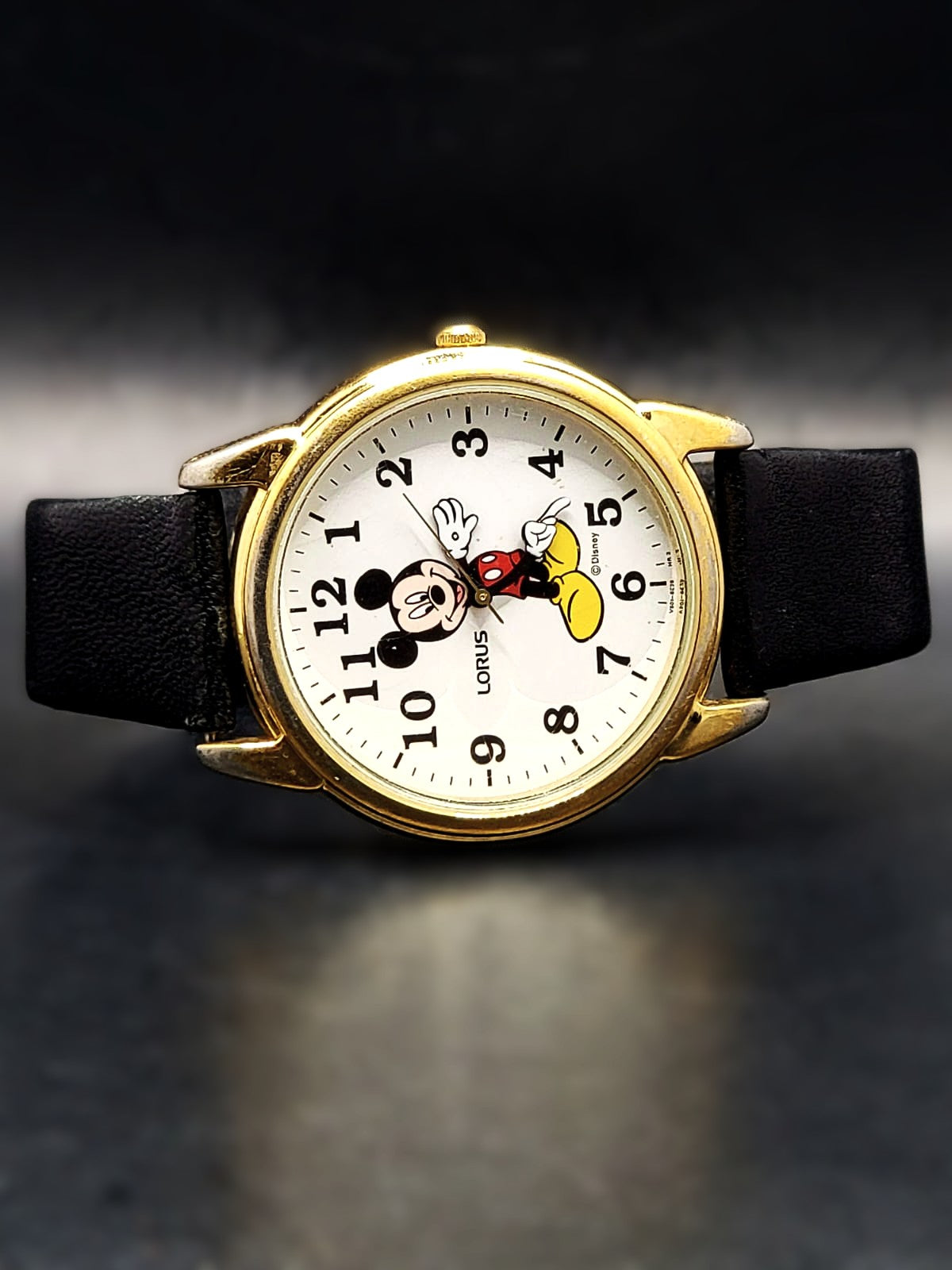MICKEY MOUSE LORUS DISNEY V501-9B00 QUARTZ WATCH BLACK LEATHER BAND NEW BATTERY