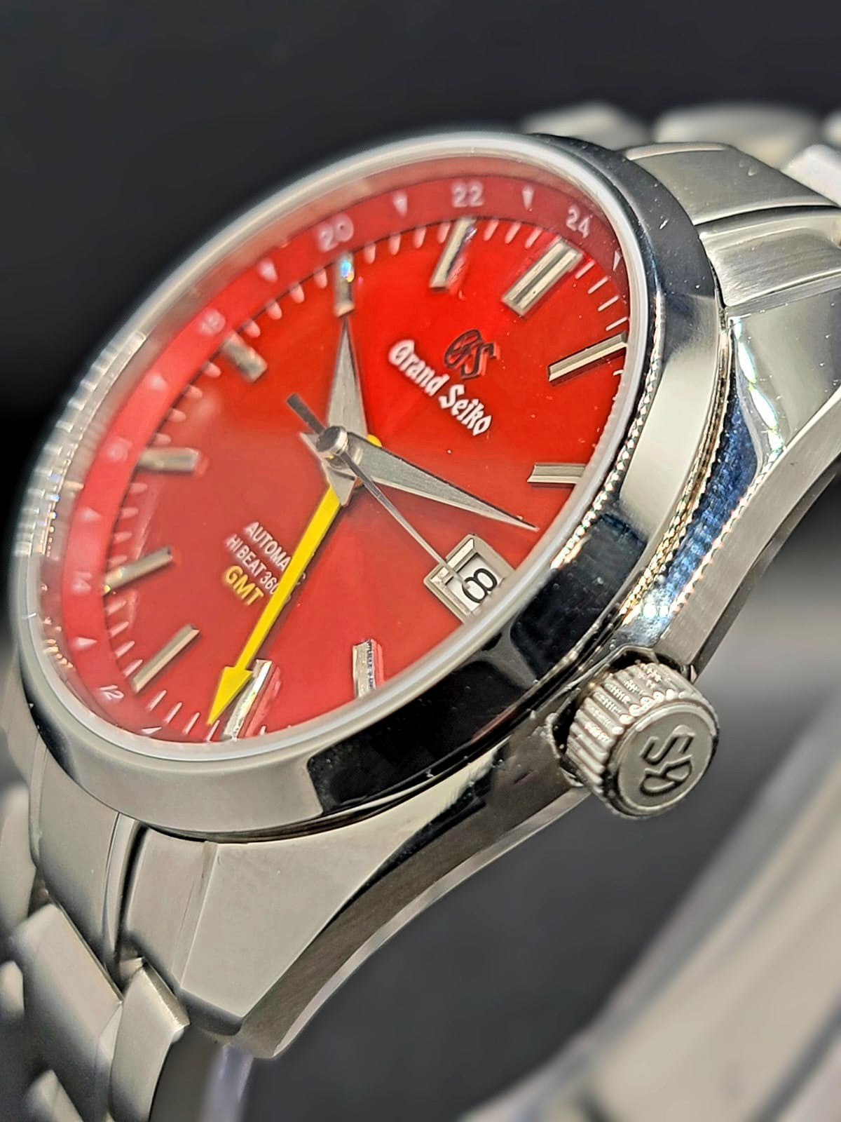 **BRAND NEW PREMIER** CUSTOM PREMIER 40MM MOD (GRAND SEIKO HERITAGE GMT) RED DIAL, SS BRACELET, NH34GMT AUTOMATIC NEW **IN STOCK, SERIOUS INQUIRIES ONLY PLEASE!**