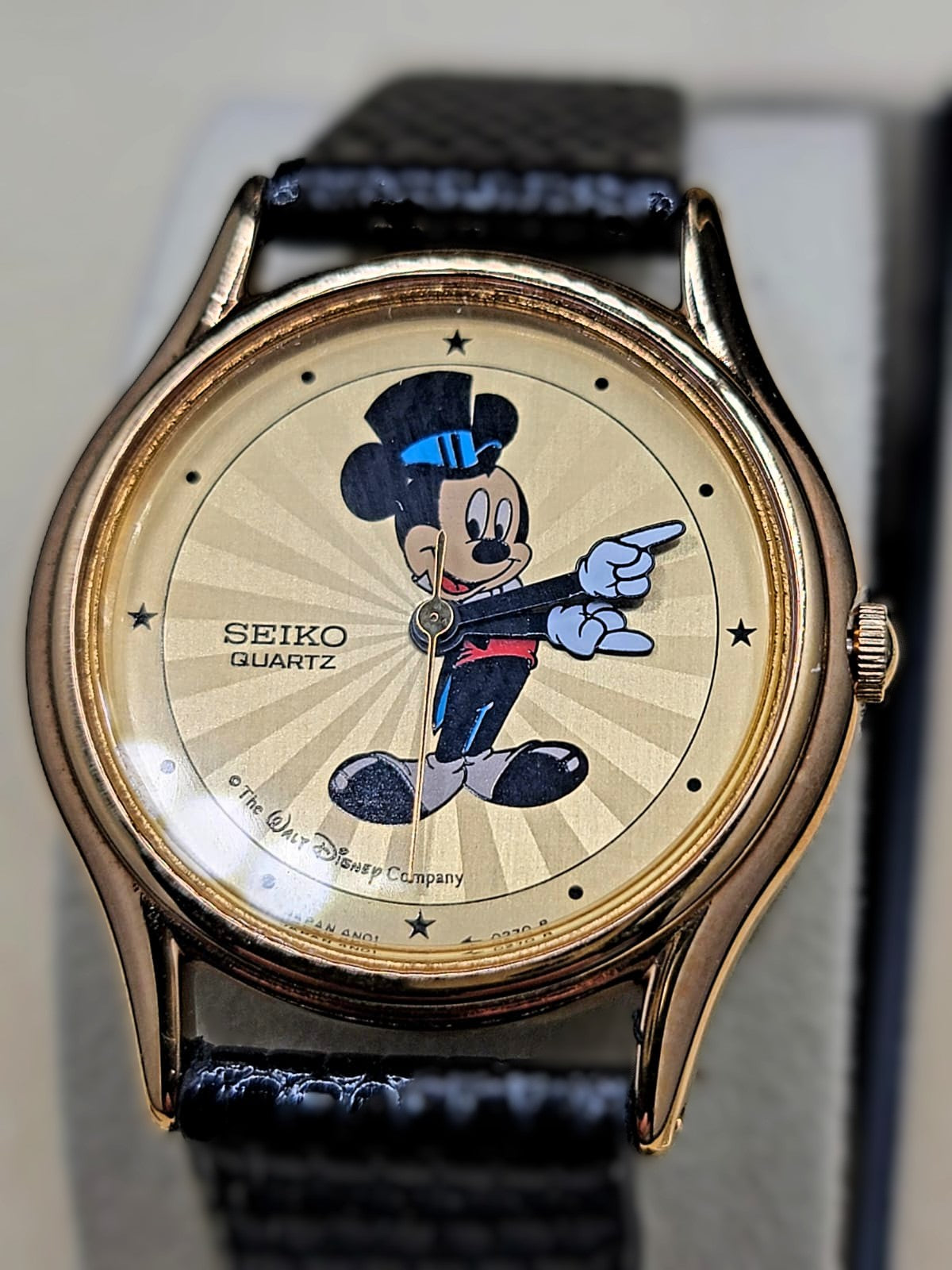 MICKEY MOUSE - 1950 - 1959 VINTAGE MICKEY MOUSE SUNBURST DIAL- COLLECTORS SET
