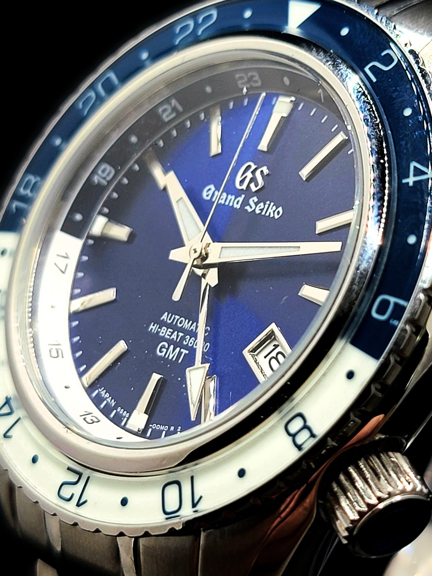 ***BRAND NEW*** CUSTOM MOD (GRAND SEIKO SPORT TRIPLE TIMEZONE) BLUE AND WHITE NH34 NEW **IN STOCK, SERIOUS INQUIRIES ONLY PLEASE**