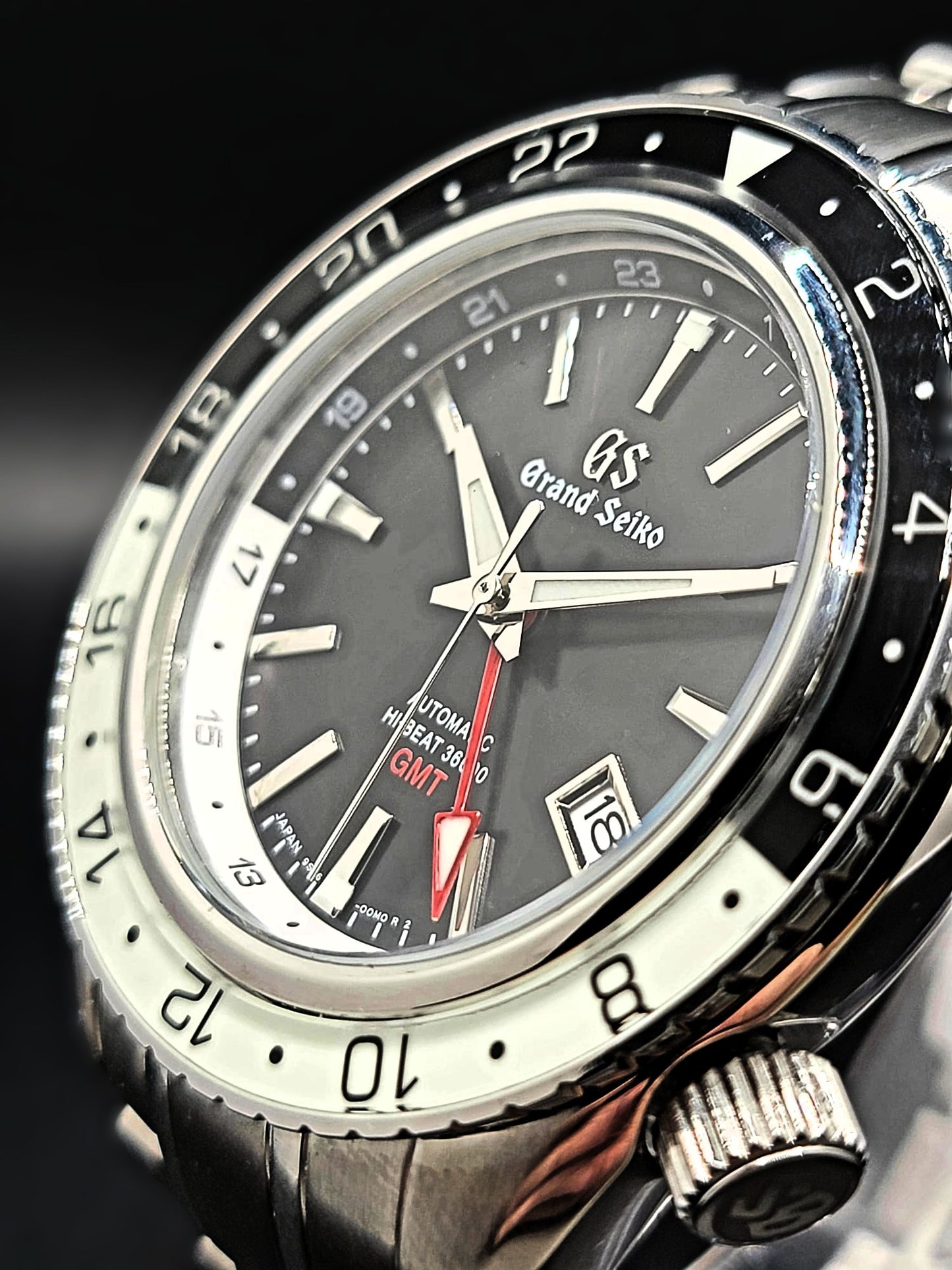 ***BRAND NEW*** CUSTOM MOD (GRAND SEIKO SPORT TRIPLE TIMEZONE) BLACK AND WHITE NH34 NEW **IN STOCK, SERIOUS INQUIRIES ONLY PLEASE**