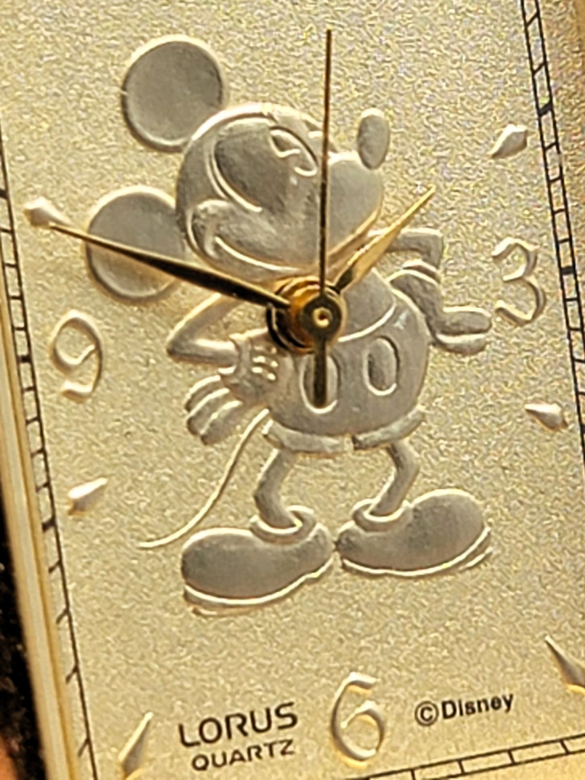 MICKEY MOUSE Lorus Watch V401-X081 Womens 19mm Case Brown Leather Band Quartz