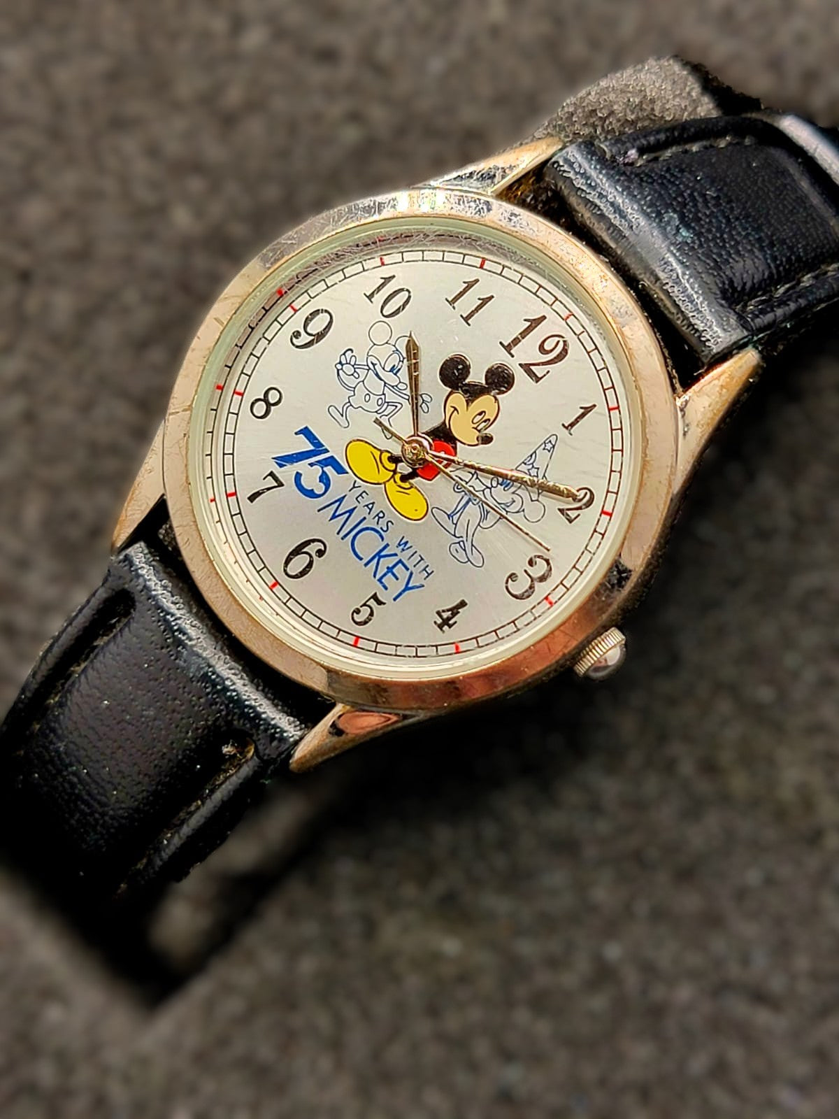 MICKEY MOUSE - 75TH ANNIVERSARY - 75 YEARS WITH MICKEY LIMITED EDITION COLLECTORS SET