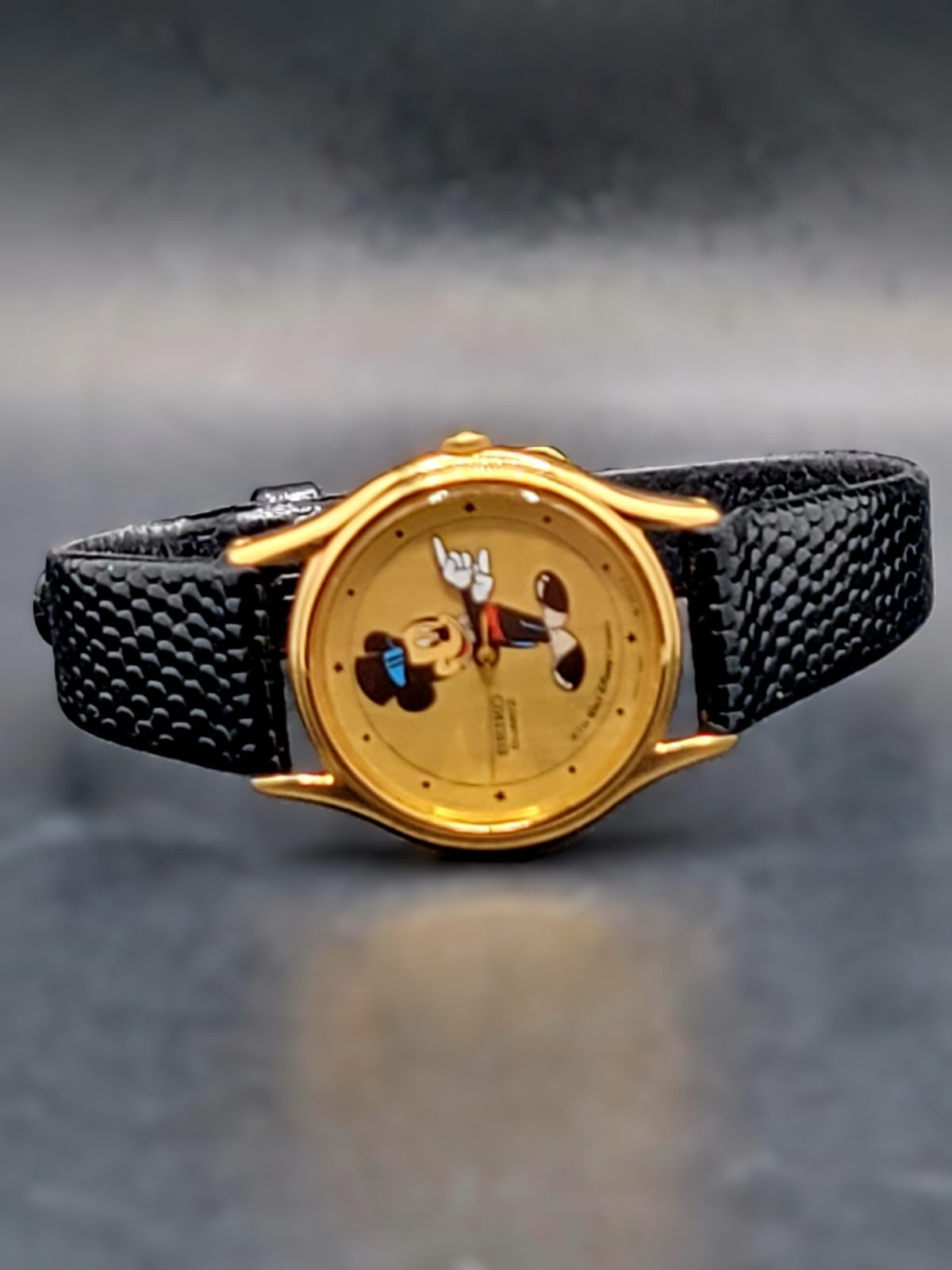 MICKEY MOUSE - 1950 - 1959 VINTAGE MICKEY MOUSE SUNBURST DIAL- COLLECTORS SET