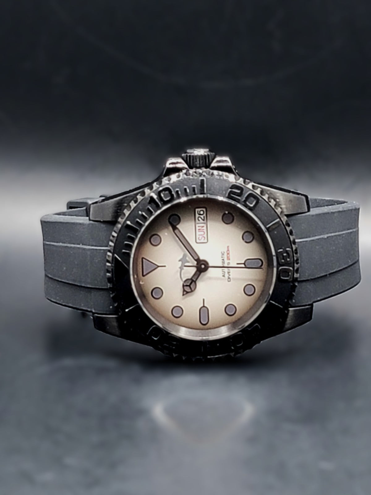 CUSTOM MOD 40mm 20ATM Black PVD Case NH36A Black Dial Automatic Men's Watch