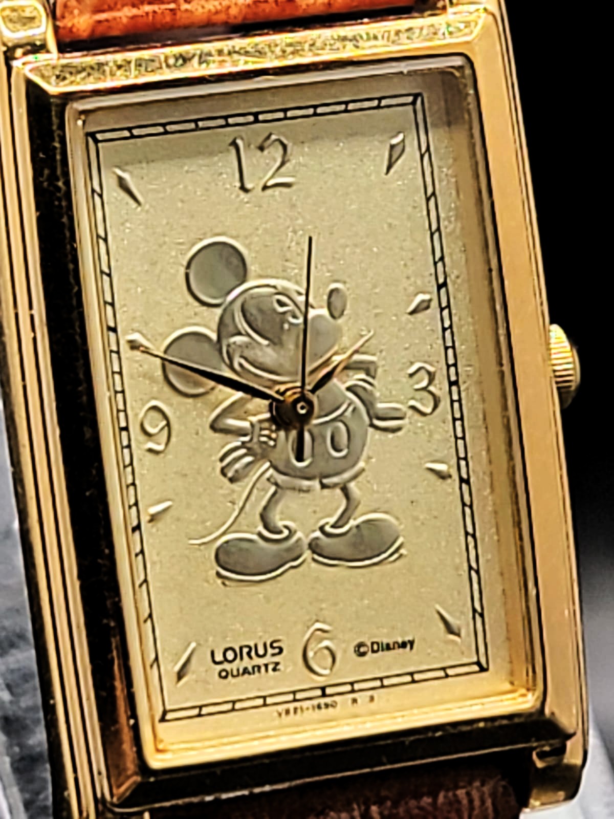 MICKEY MOUSE Lorus Watch V401-X081 Womens 19mm Case Brown Leather Band Quartz