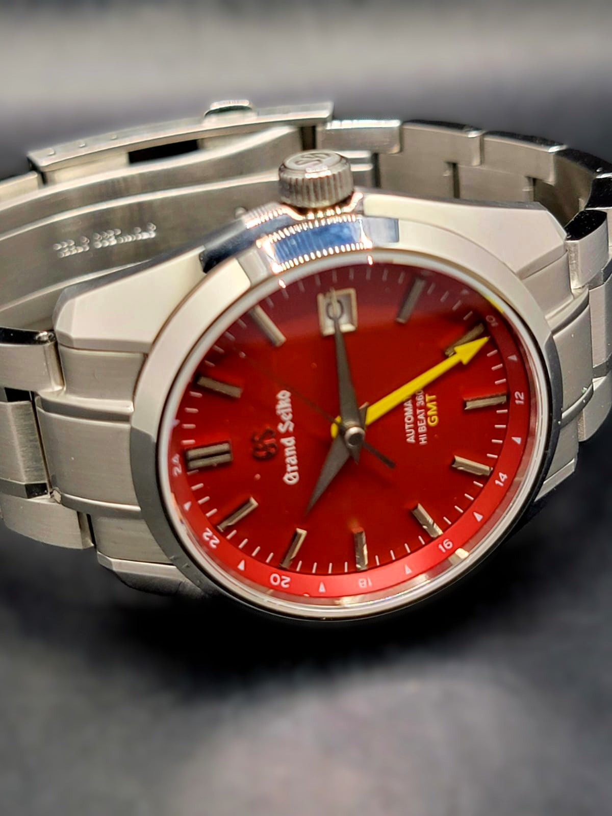 **BRAND NEW PREMIER** CUSTOM PREMIER 40MM MOD (GRAND SEIKO HERITAGE GMT) RED DIAL, SS BRACELET, NH34GMT AUTOMATIC NEW **IN STOCK, SERIOUS INQUIRIES ONLY PLEASE!**