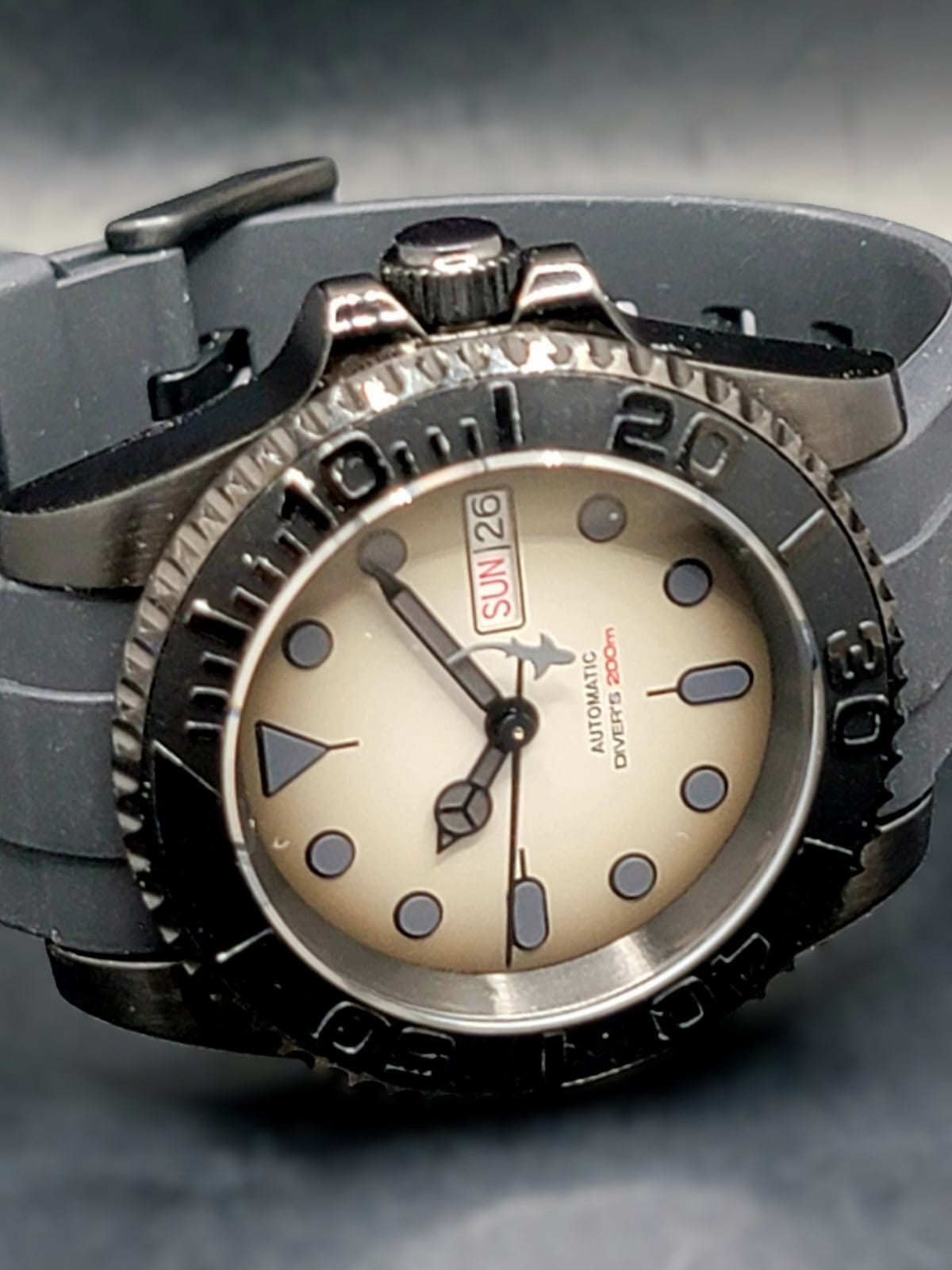 CUSTOM MOD 40mm 20ATM Black PVD Case NH36A Black Dial Automatic Men's Watch