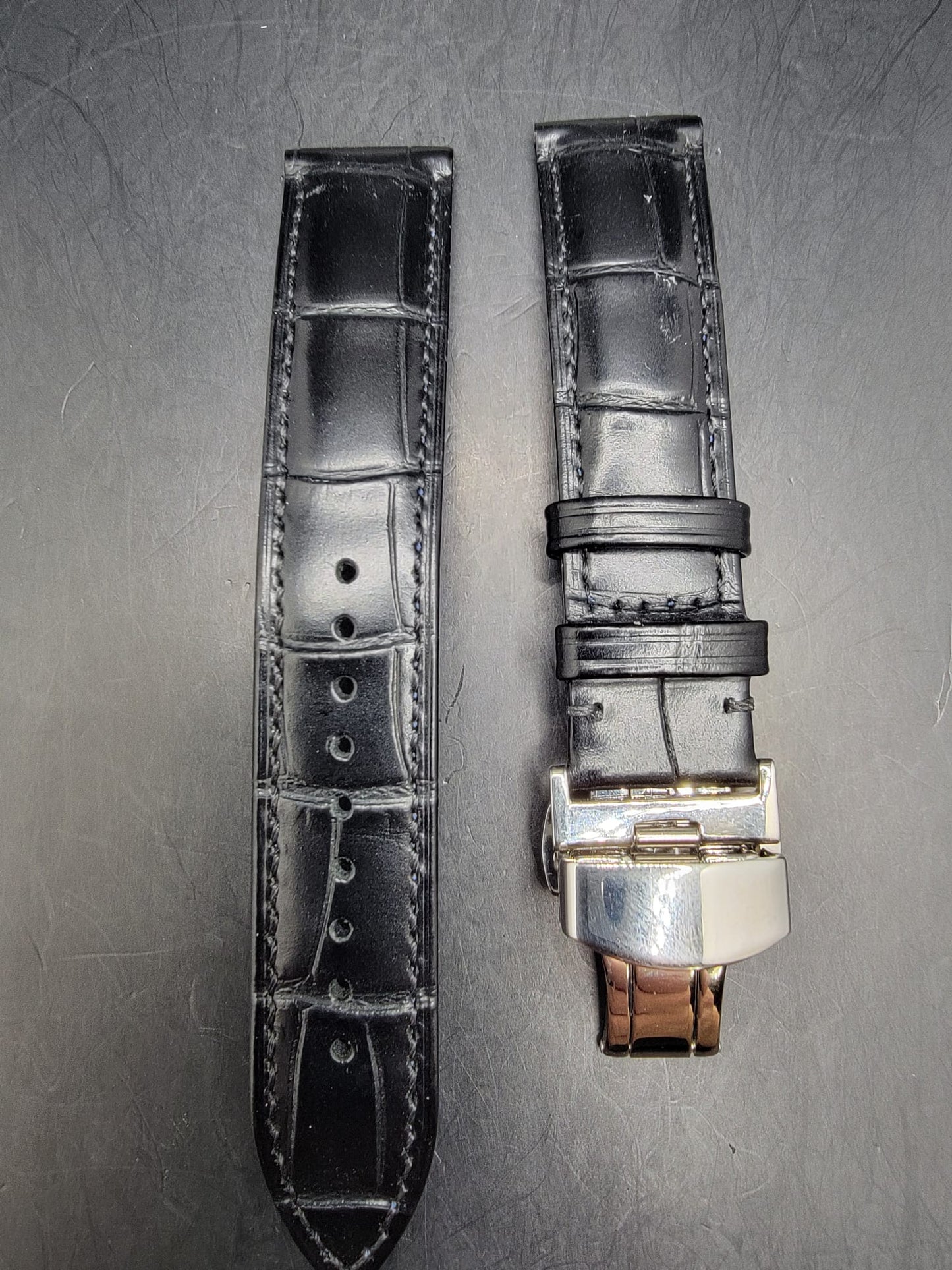 LEATHER BAND - BLACK - MID LEVEL - POLISHED SILVER BUTTERLY