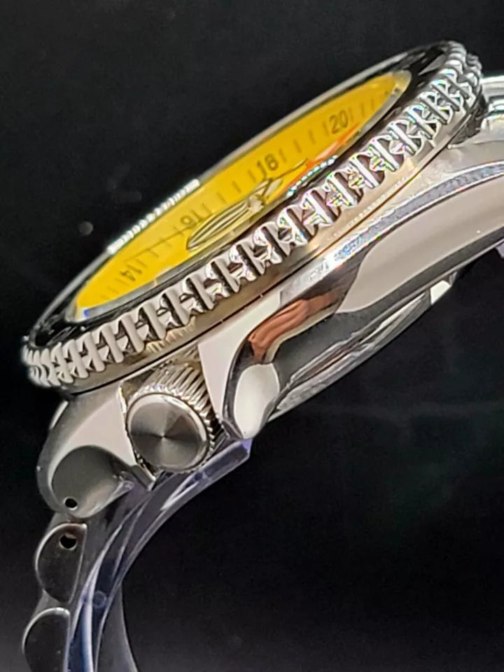 SEIKO 5 SSK017 GMT $475MSRP - JUBLIEE BRACELET YELLOW DIAL DATE AUTO SPORT WATCH