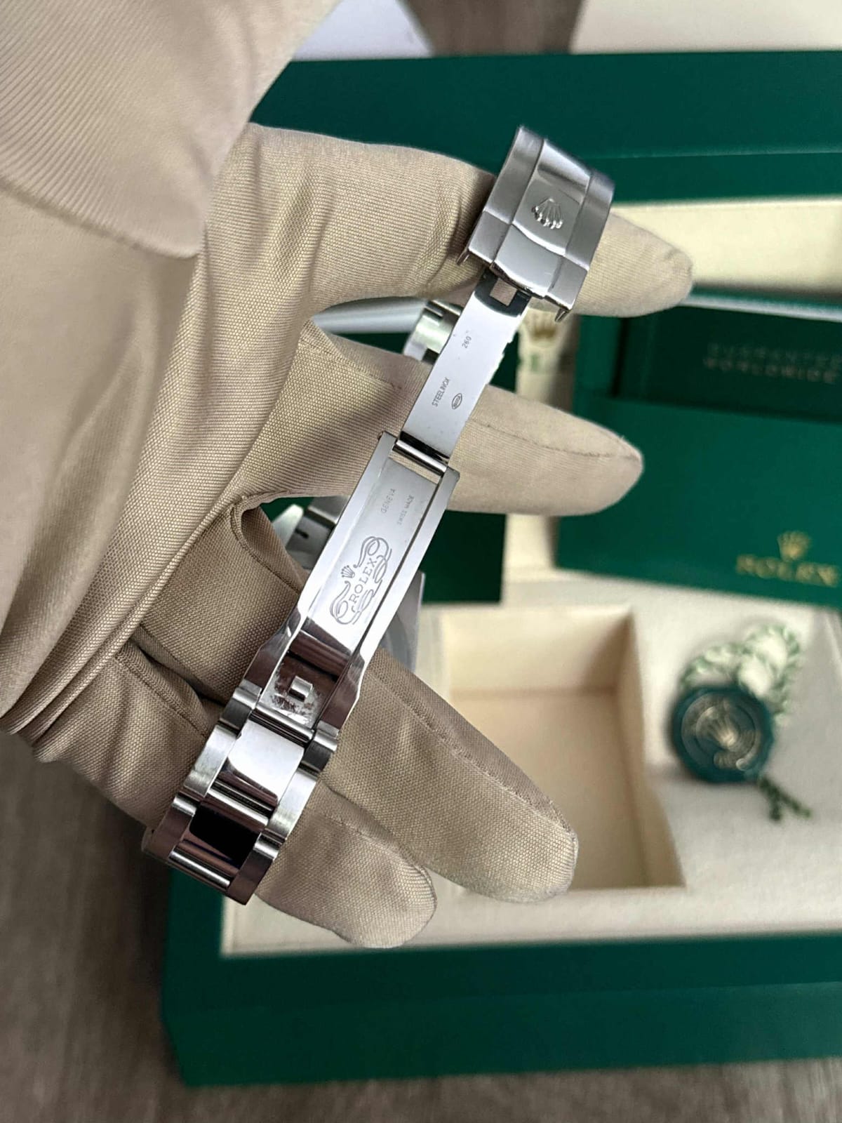 Rolex Datejust 41, Oystersteel and 18k White Gold, 41mm, Ref# 126334-0021