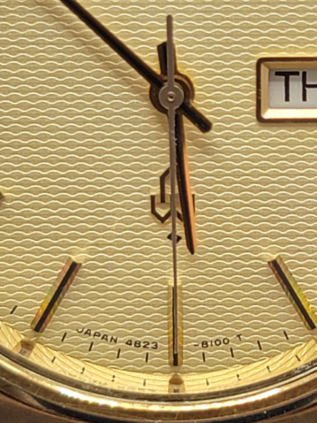 NEAR MINT 1976 SEIKO KING QUARTZ - COMMEMORATIVE WATCH - the Order of the Rising Sun Award in 1978