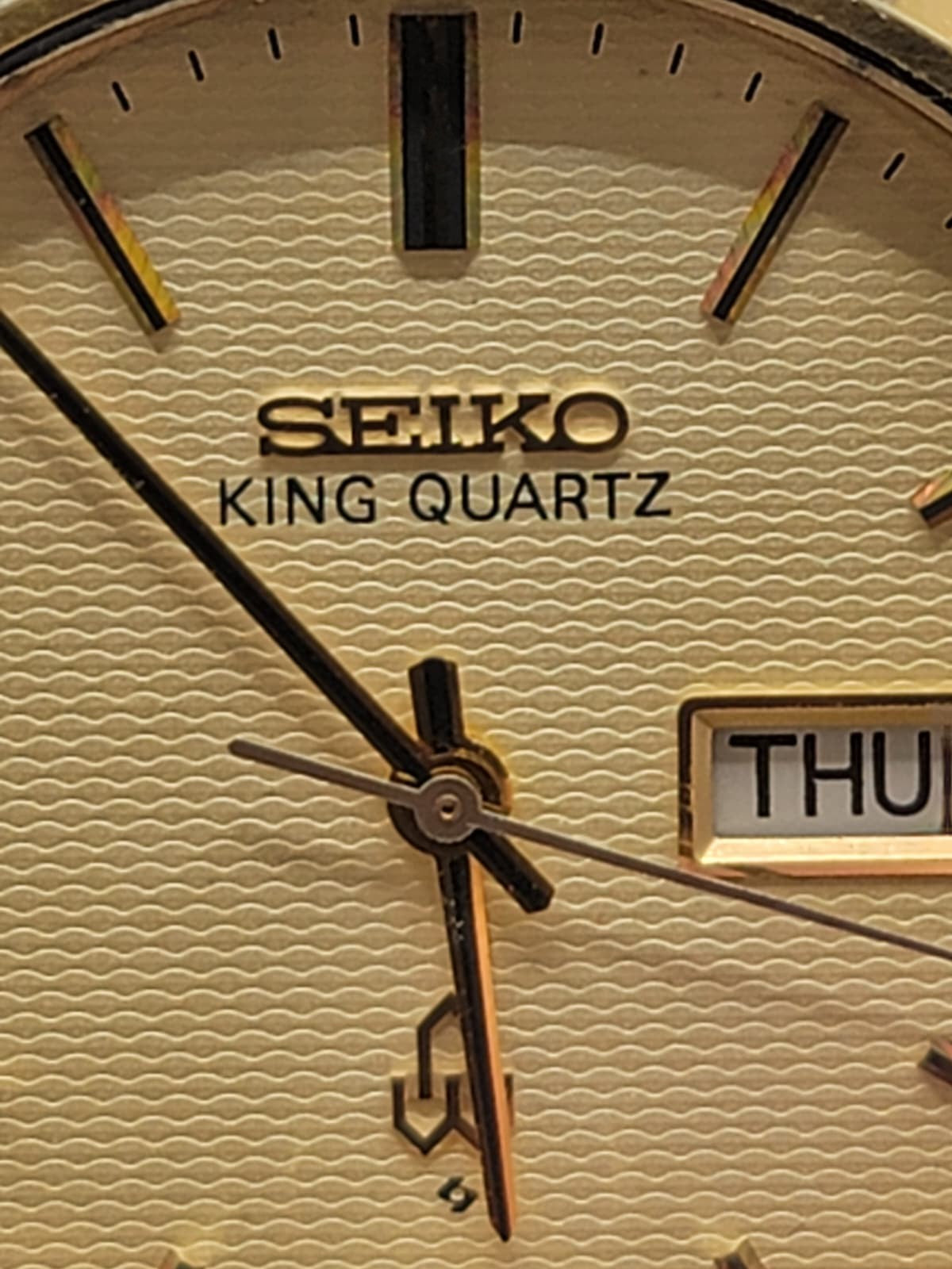 NEAR MINT 1976 SEIKO KING QUARTZ - COMMEMORATIVE WATCH - the Order of the Rising Sun Award in 1978