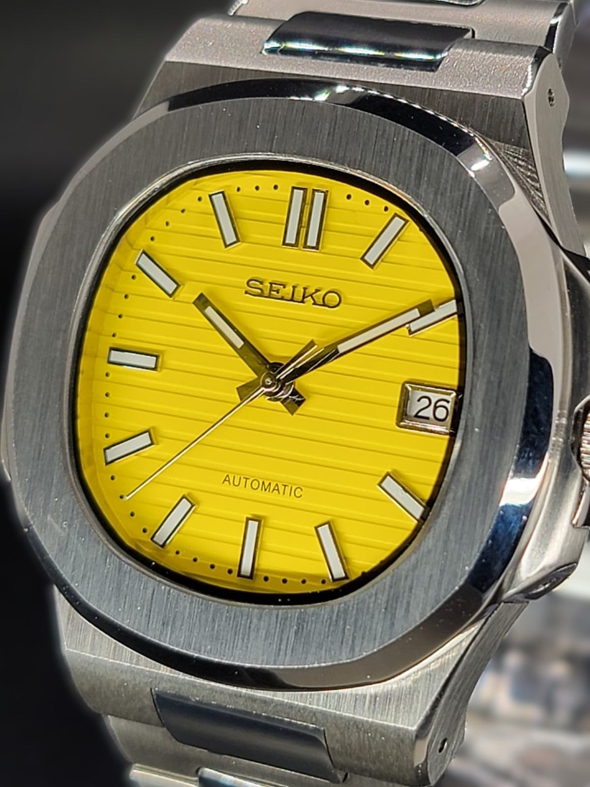 CUSTOM SEIKO NAUTILUS YELLOW DIAL MOD WATCH Automatic Movement