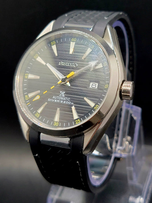 CUSTOM MOD SEAMASTER AQUA TERRA BLACK AND YELLOW AUTOMATIC NH35 MOVEMENT NEW