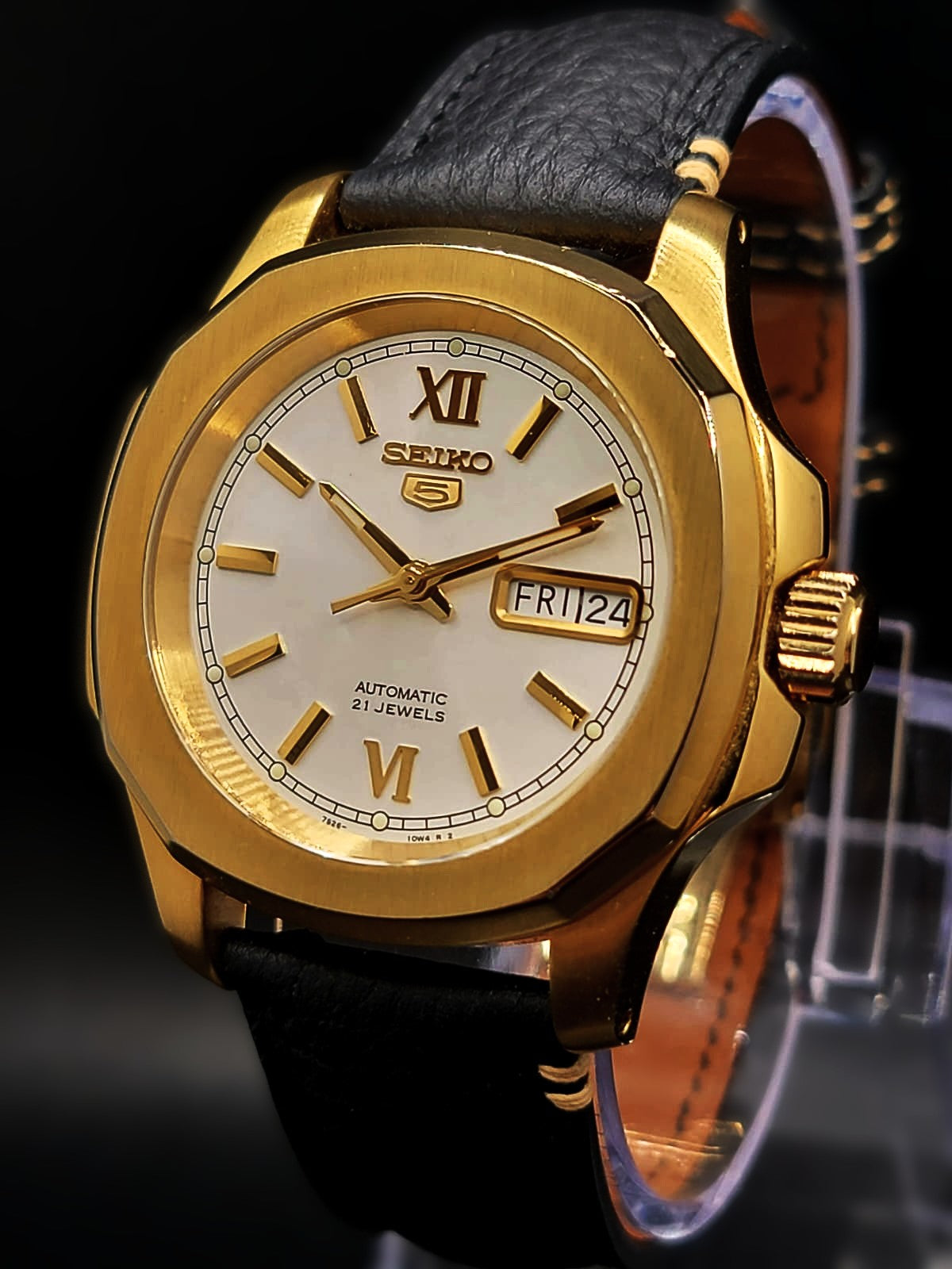 CUSTOM SEIKO NAUTILUS ROMAN GOLD MOD
