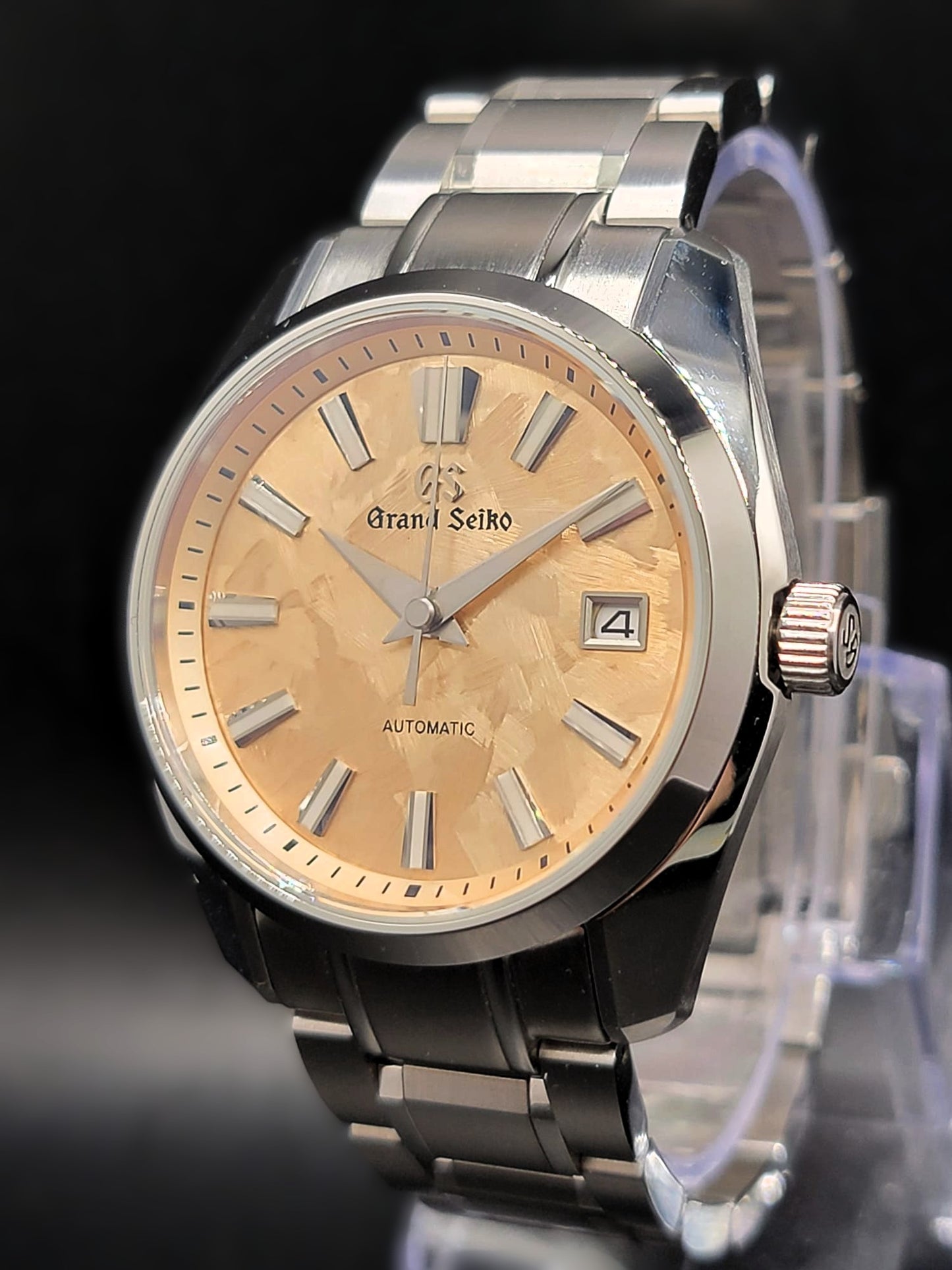 **BRAND NEW PREMIER** CUSTOM 40MM LIMITLESS MOD (GRAND SEIKO SHUNBUN COLLECTION) CHAMPAGNE DIAL, NH35 AUTOMATIC NEW **BUILD TO ORDER, SERIOUS INQUIRES ONLY PLEASE**