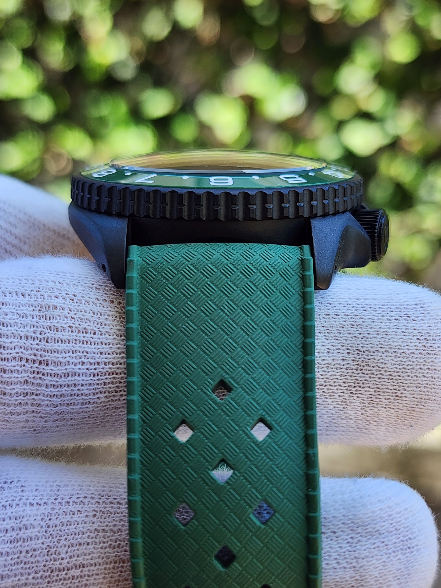 CUSTOM Mod4Thai (Zorro) Green Dial with Custom Engraved Case Back