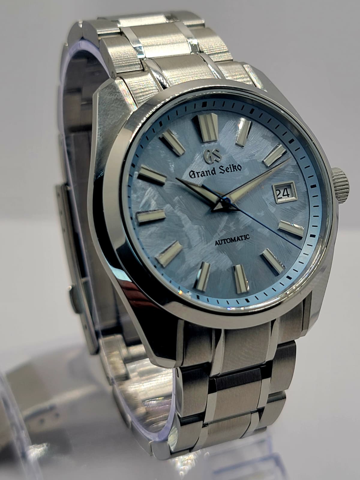 **CUSTOM VIP MOD** (GRAND SEIKO HERITAGE GMT) ROYAL BLUE DIAL, SS BRACELET, NH34GMT AUTOMATIC NEW **IN STOCK, SERIOUS INQUIRIES ONLY PLEASE!**