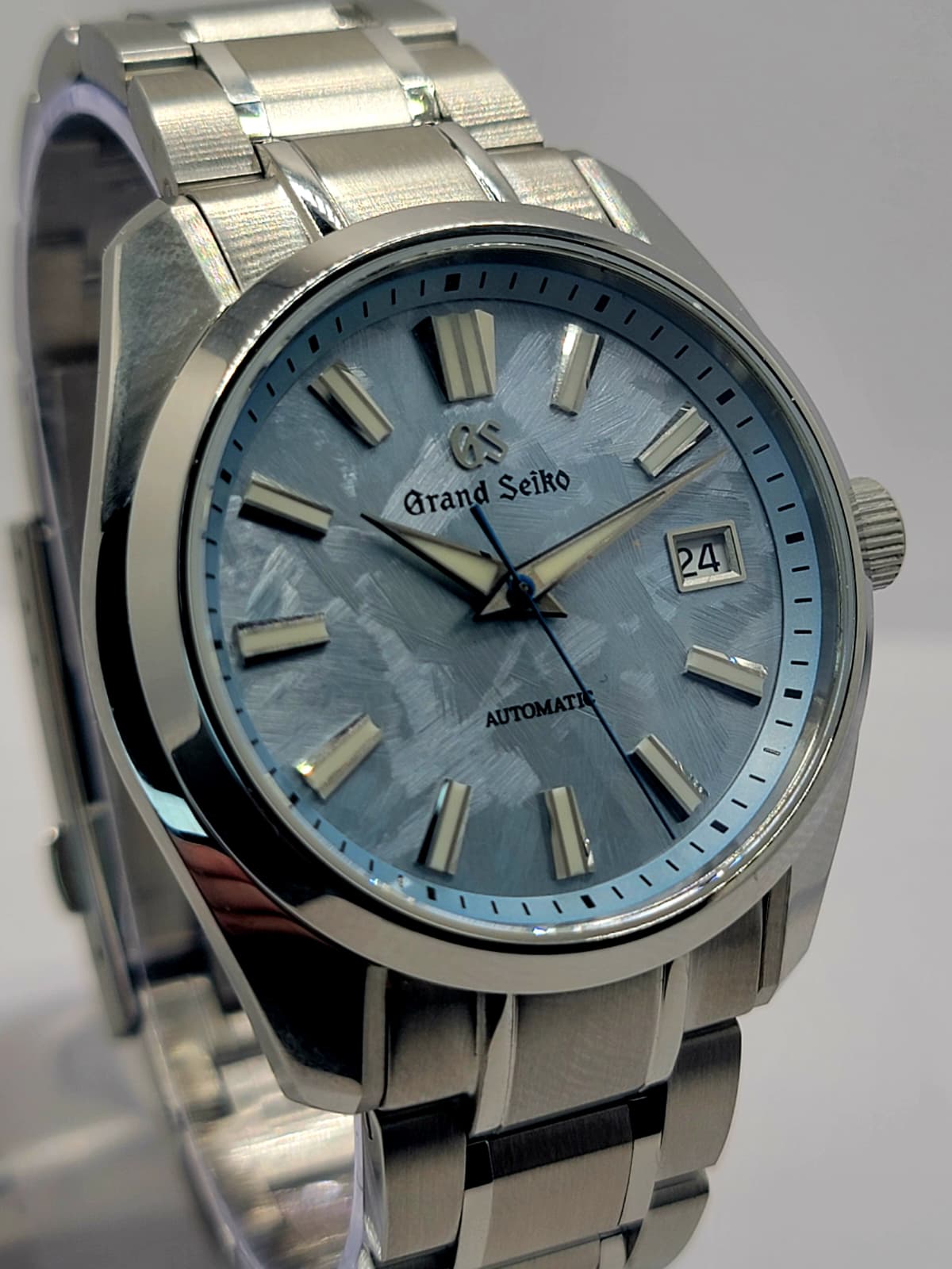 **CUSTOM VIP MOD** (GRAND SEIKO HERITAGE GMT) ROYAL BLUE DIAL, SS BRACELET, NH34GMT AUTOMATIC NEW **IN STOCK, SERIOUS INQUIRIES ONLY PLEASE!**