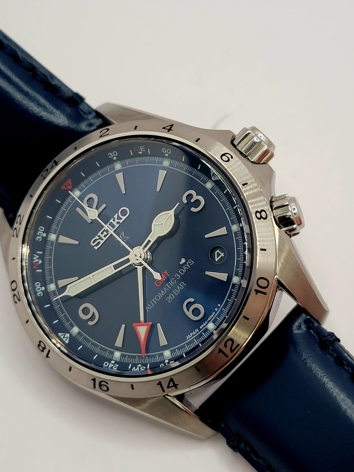 NEW Seiko Prospex Alpinist GMT Blue Dial Blue Leather Strap and Seiko Butterfly