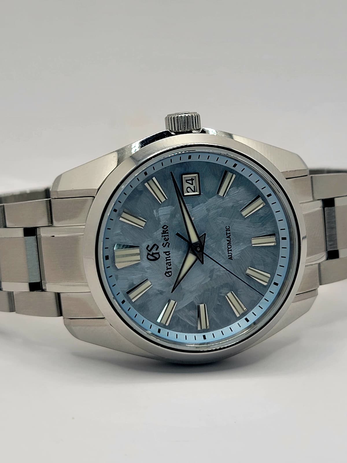 **CUSTOM VIP MOD** (GRAND SEIKO HERITAGE GMT) ROYAL BLUE DIAL, SS BRACELET, NH34GMT AUTOMATIC NEW **IN STOCK, SERIOUS INQUIRIES ONLY PLEASE!**