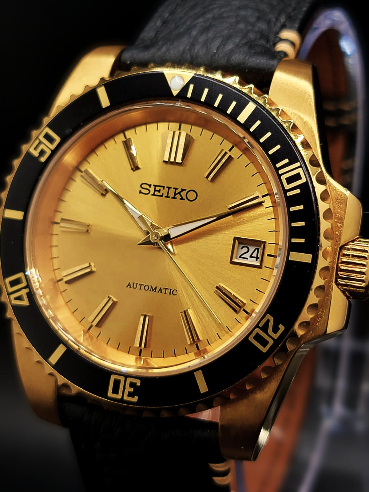 CUSTOM SEIKO FEEL THE HEAT MOD IN GOLD AND BLACK