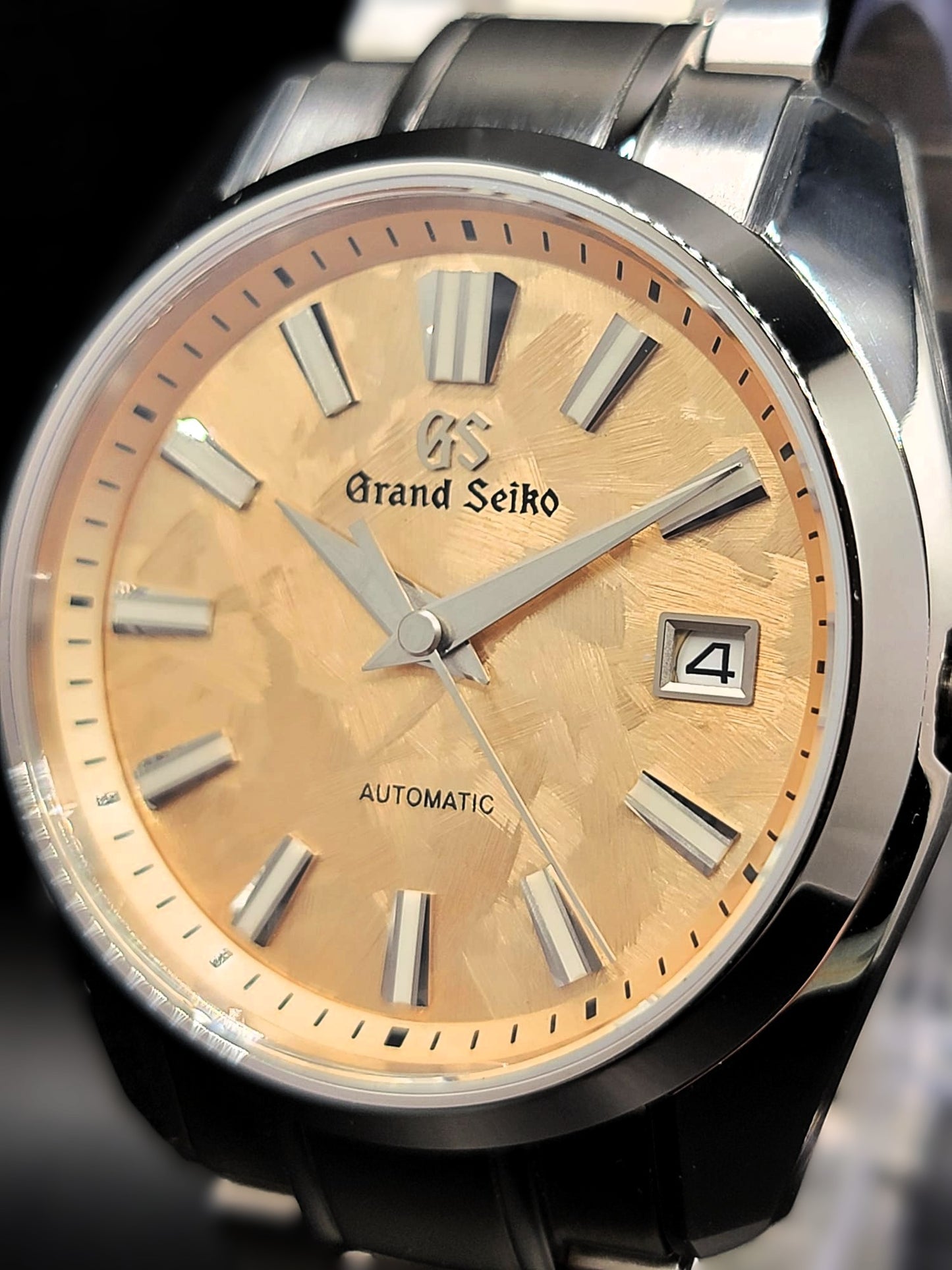 **BRAND NEW PREMIER** CUSTOM 40MM LIMITLESS MOD (GRAND SEIKO SHUNBUN COLLECTION) CHAMPAGNE DIAL, NH35 AUTOMATIC NEW **BUILD TO ORDER, SERIOUS INQUIRES ONLY PLEASE**