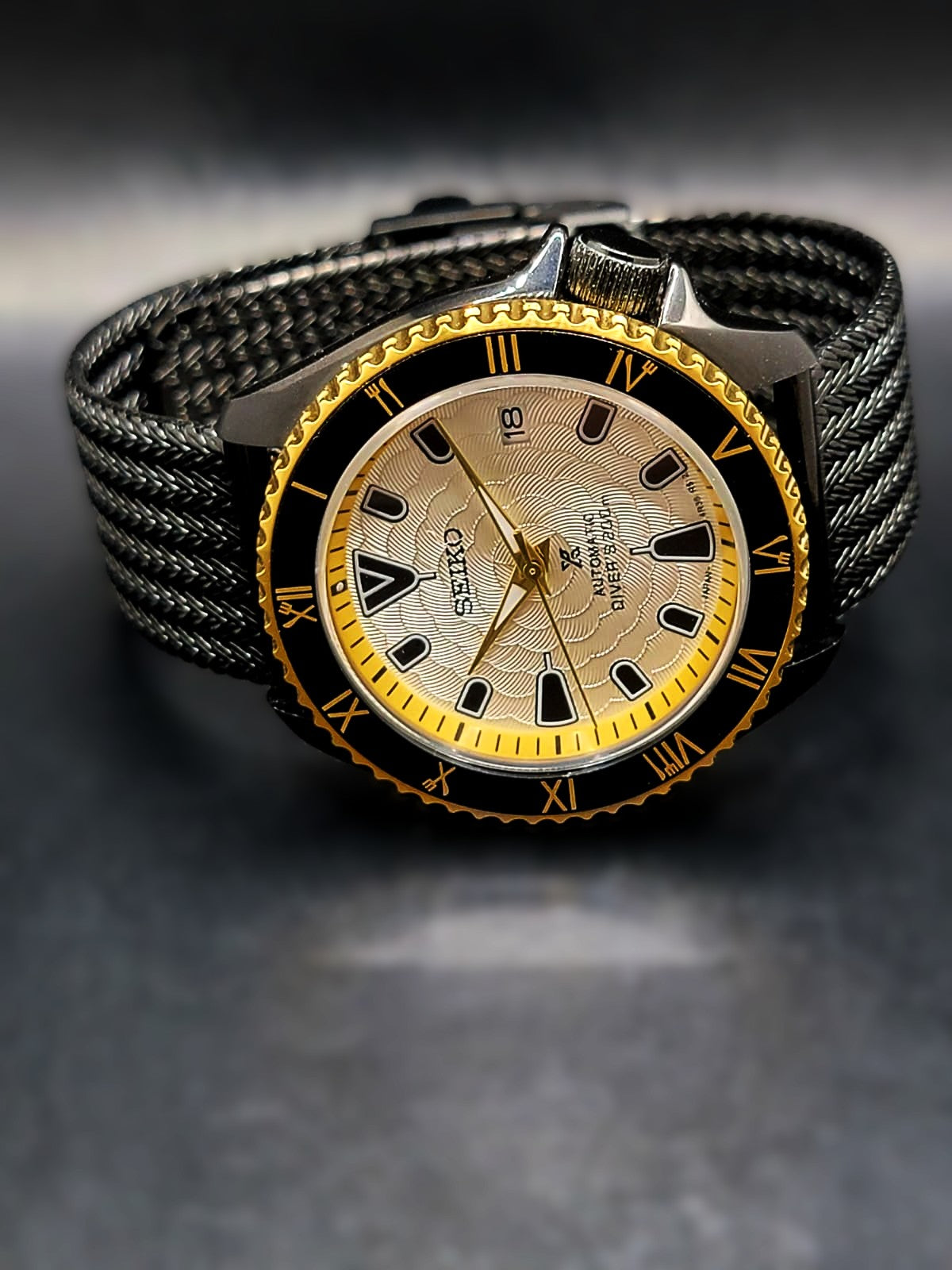 CUSTOM SEIKO MOD BLACK n GOLD