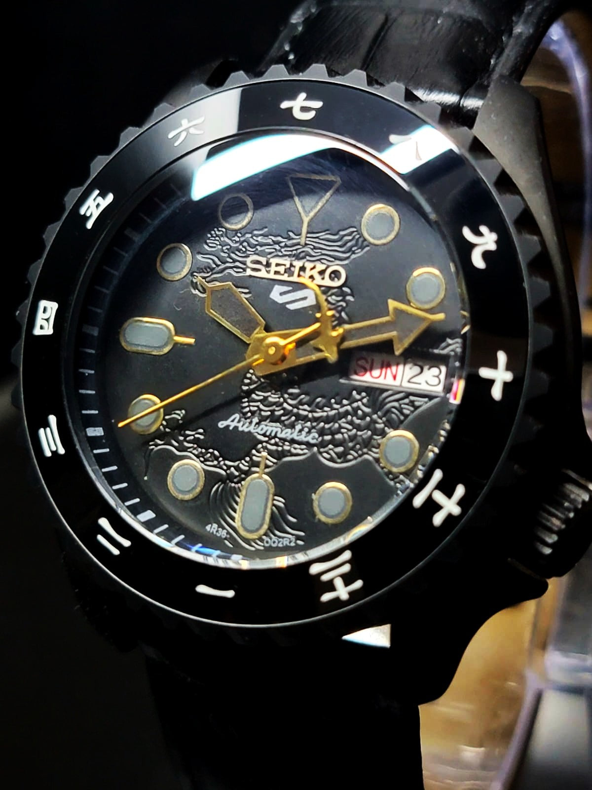 CUSTOM SEIKO MOD LIMITED EDITION - KISS OF THE DRAGON