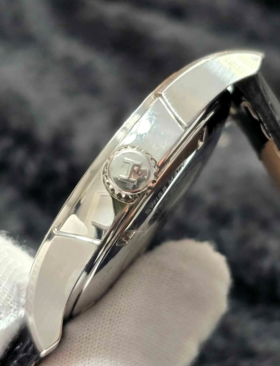 Hamilton Valiant Automatic Date 40MM Stainless Steel H39515754