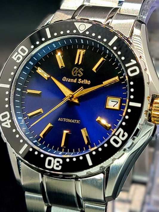 CUSTOM PREMIER MOD GRAND SEIKO - NAVY AND GOLD - NH35 AUTOMATIC