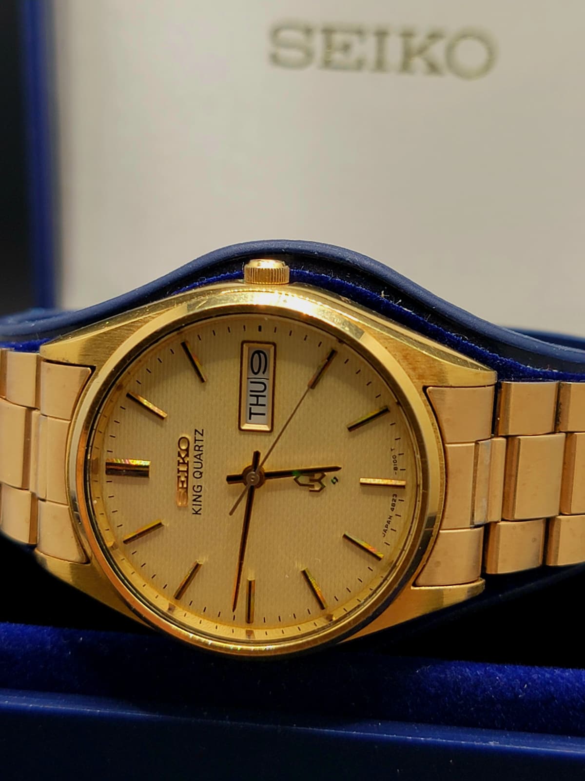 NEAR MINT 1976 SEIKO KING QUARTZ - COMMEMORATIVE WATCH - the Order of the Rising Sun Award in 1978