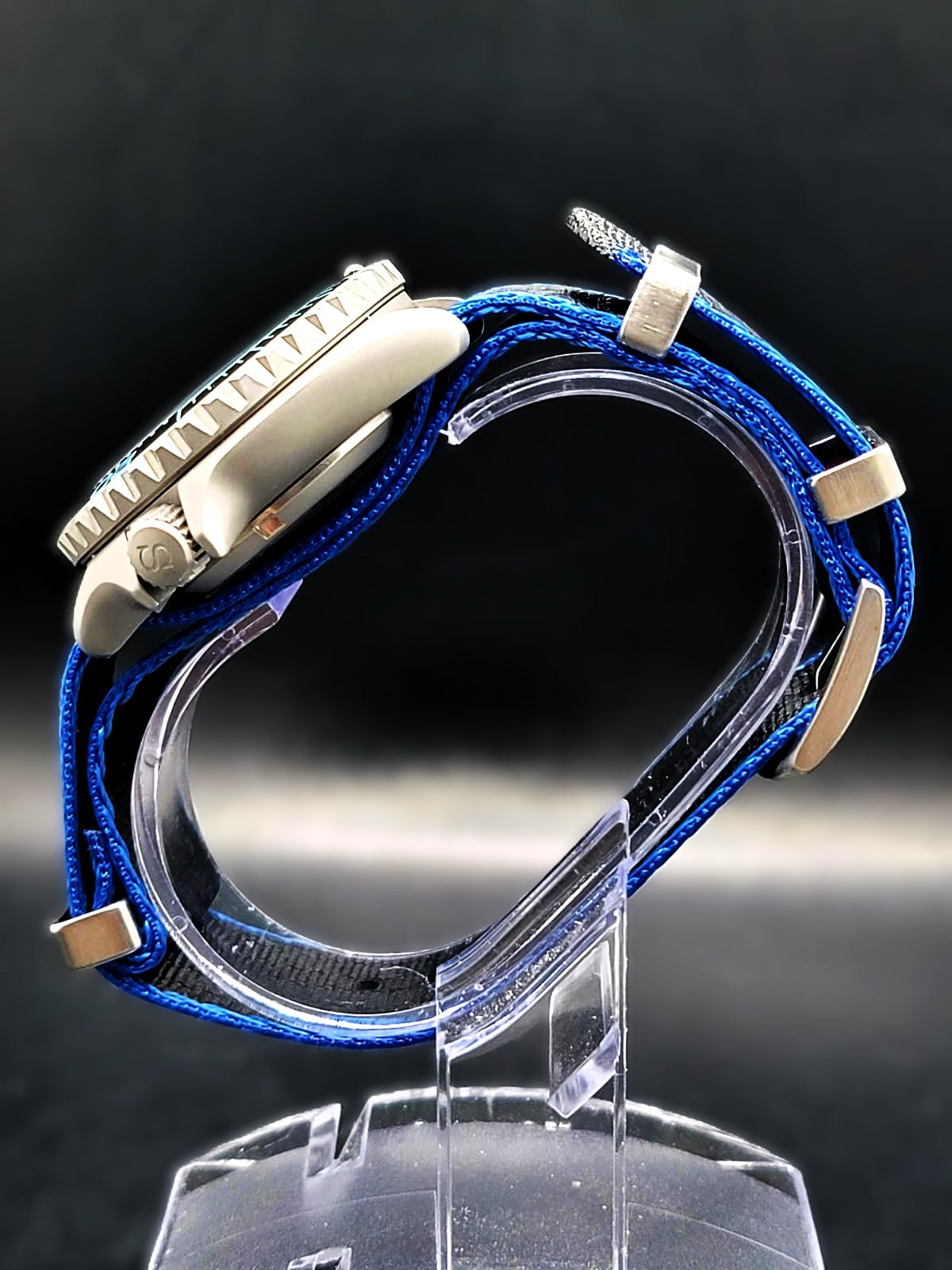 SEIKO MOD BLUE SHARK - BRUSHED SKX CASE - DAY/DATE DIAL