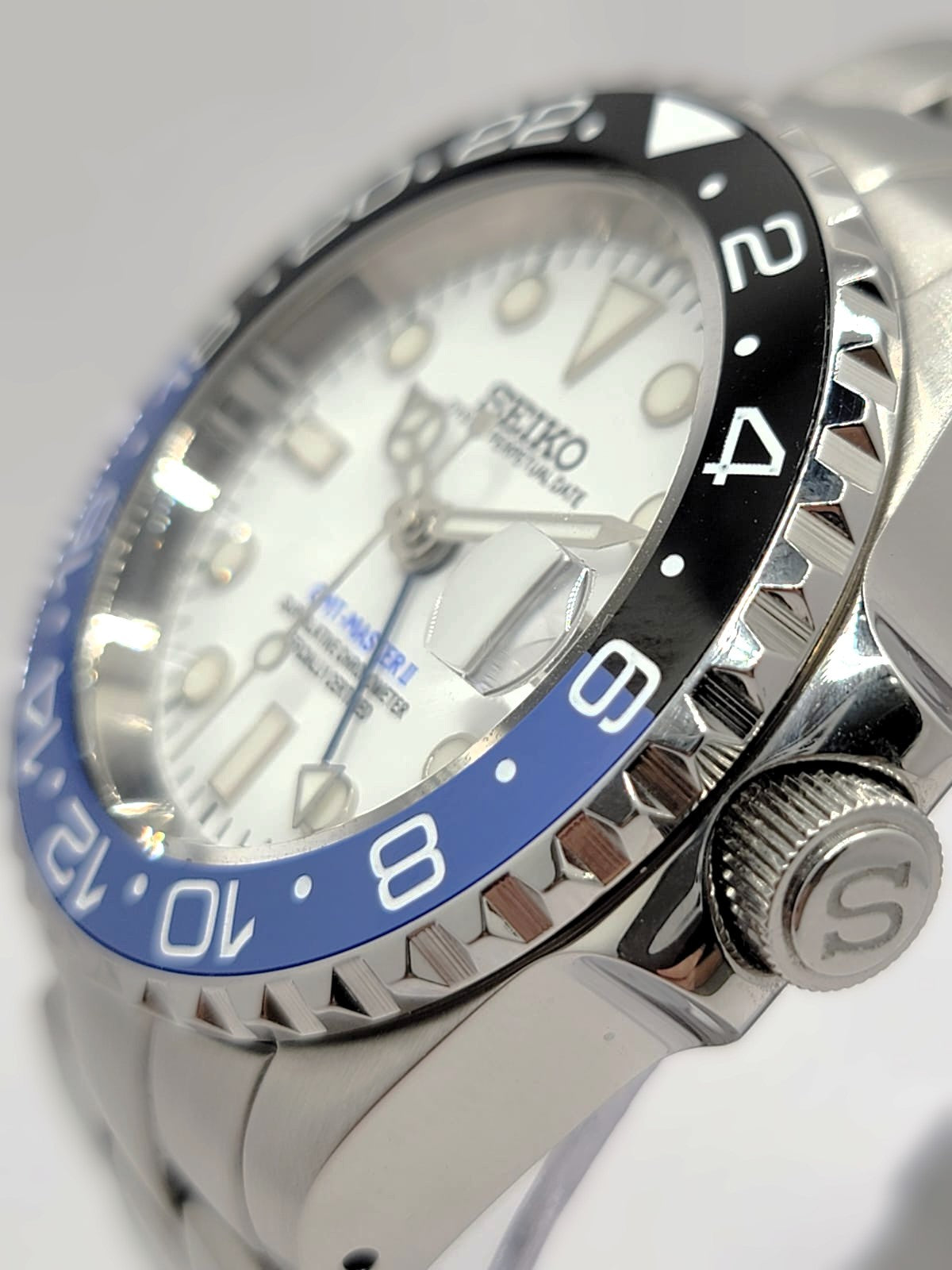 CUSTOM PREMIER MOD (SEIKO ICED BATMAN GMT) WHITE DIAL, S.S.BRACELET, NH34GMT AUTOMATIC NEW **BUILD TO ORDER, SERIOUS INQUIRIES ONLY PLEASE!**