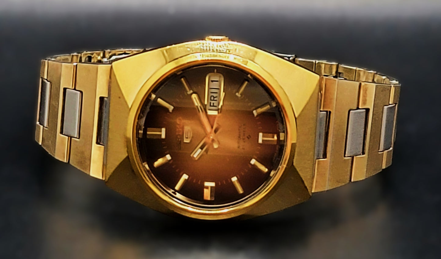 Seiko watch 5 DX 6106-7720 Sunburst Dial Automatic men Day date Working Vintage