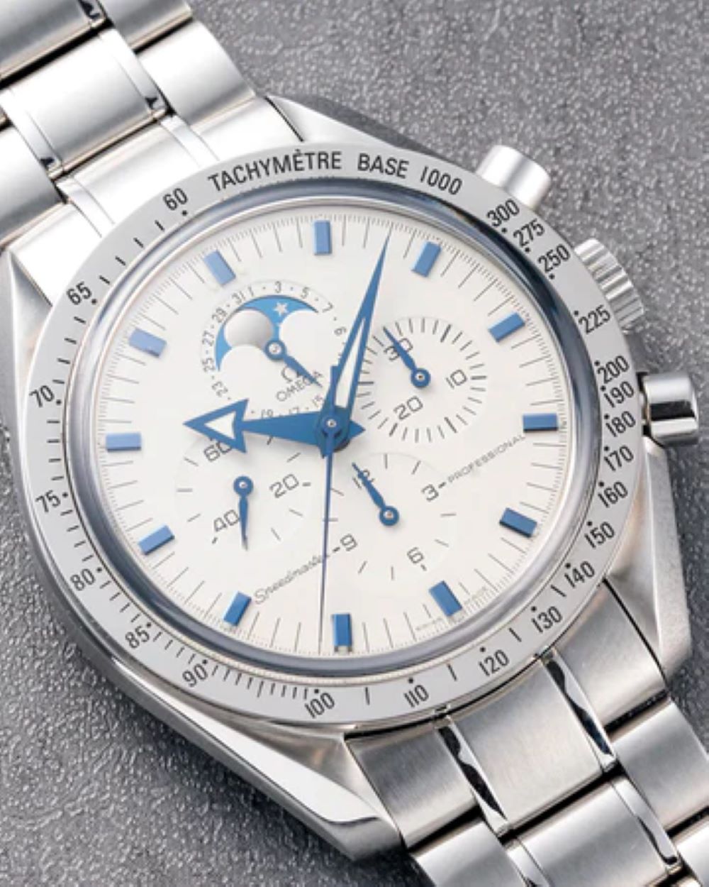 OMEGA Speedmaster Professional Moon Phase 3575.20.00 "EUROPE LIMITED EDITION"