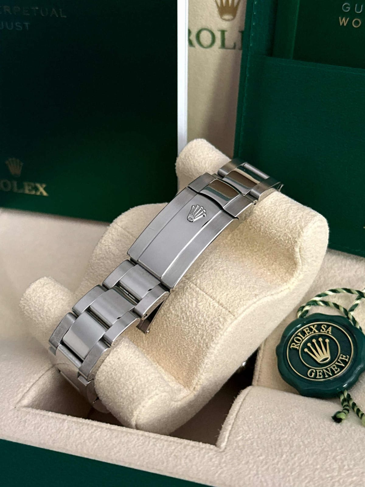 Rolex Datejust 41, Oystersteel and 18k White Gold, 41mm, Ref# 126334-0021