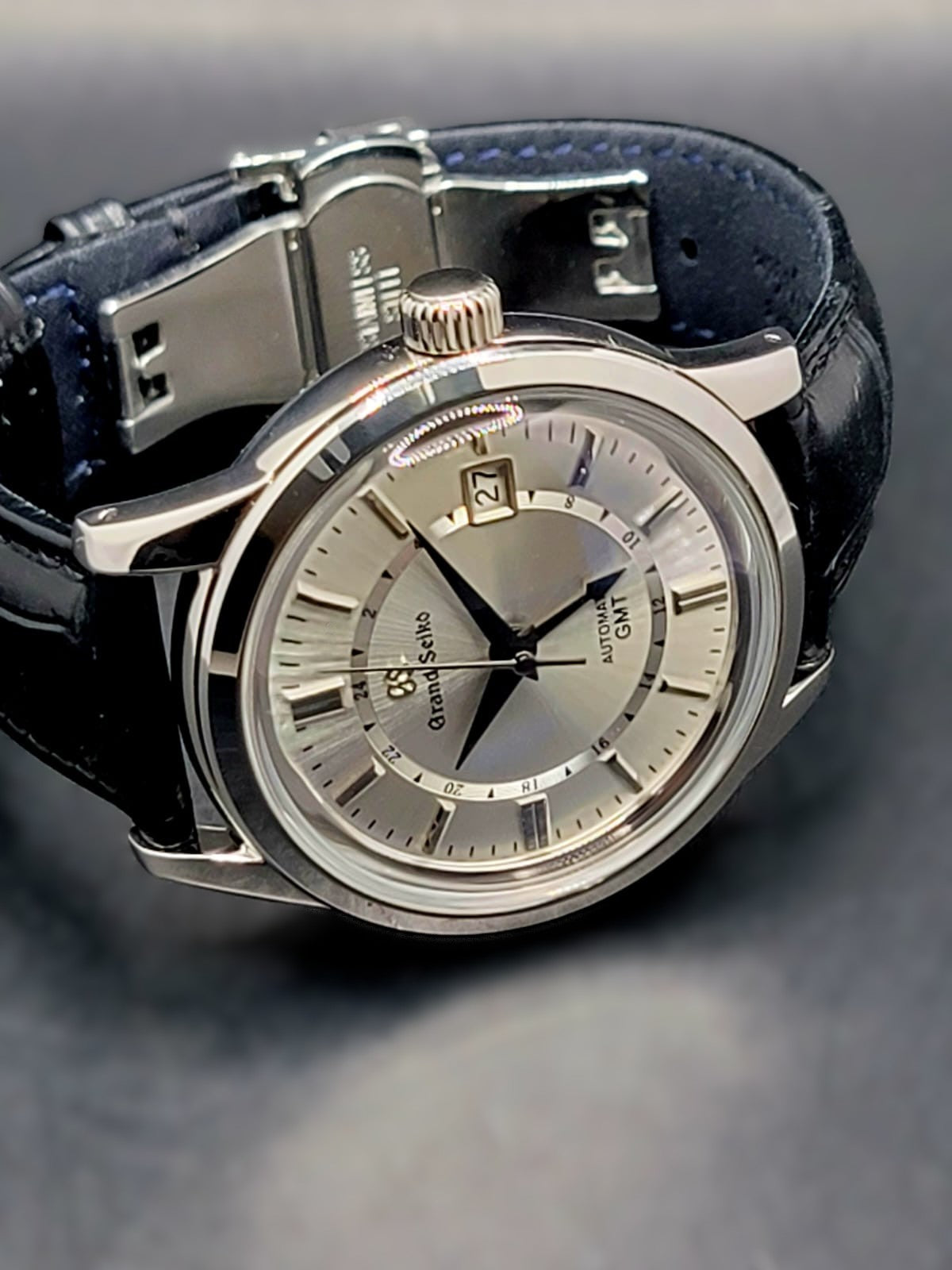 CUSTOM MOD (GRAND SEIKO ELEGANCE GMT MONOCHROME) SILVER DIAL WITH BLACK GMT HAND & BLACK LEATHER STRAP AUTO NH34GMT NEW
