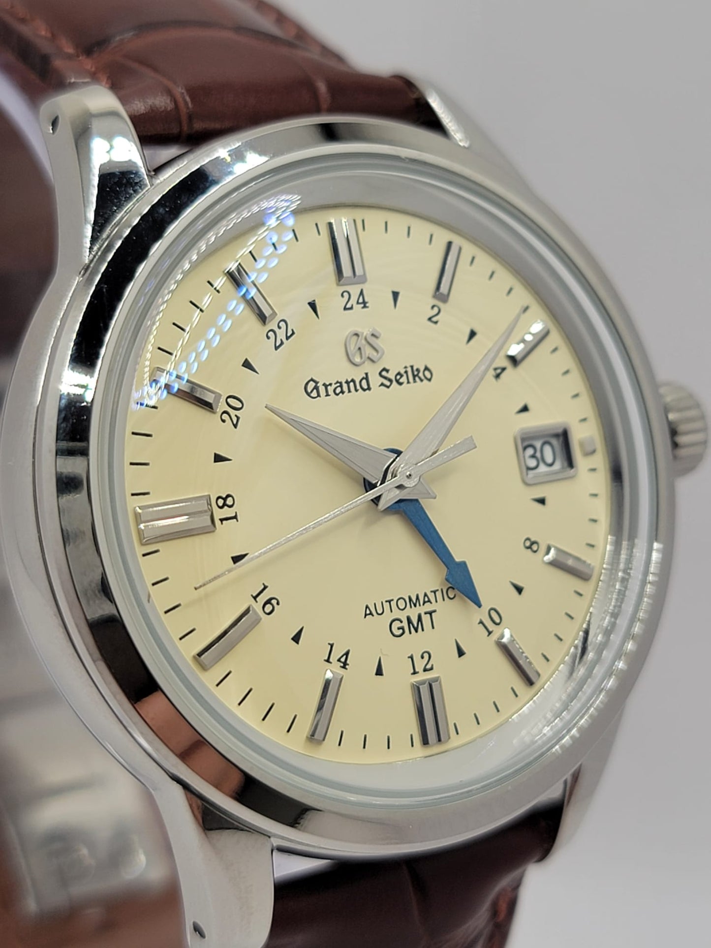 CUSTOM MOD (GRAND SEIKO ELEGANCE GMT) CREAM DIAL LEATHER STRAP AUTO NH34GMT NEW