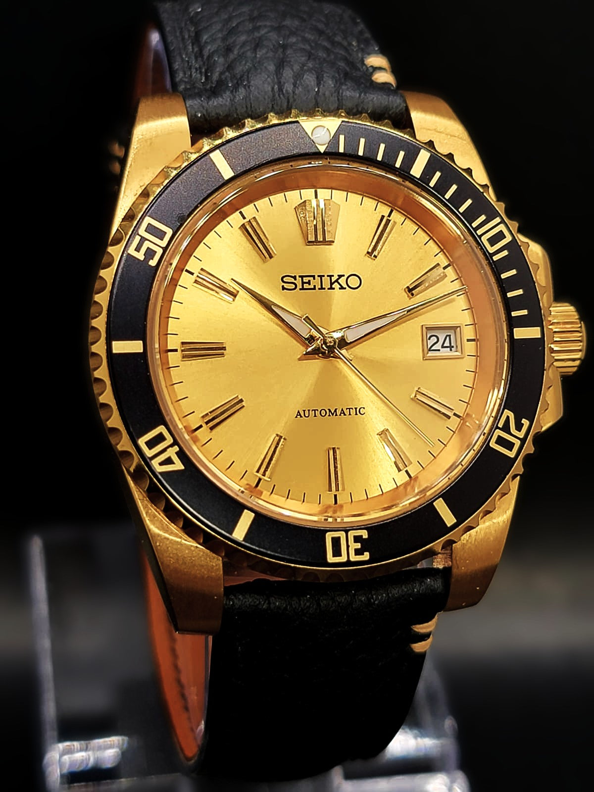 CUSTOM SEIKO FEEL THE HEAT MOD IN GOLD AND BLACK