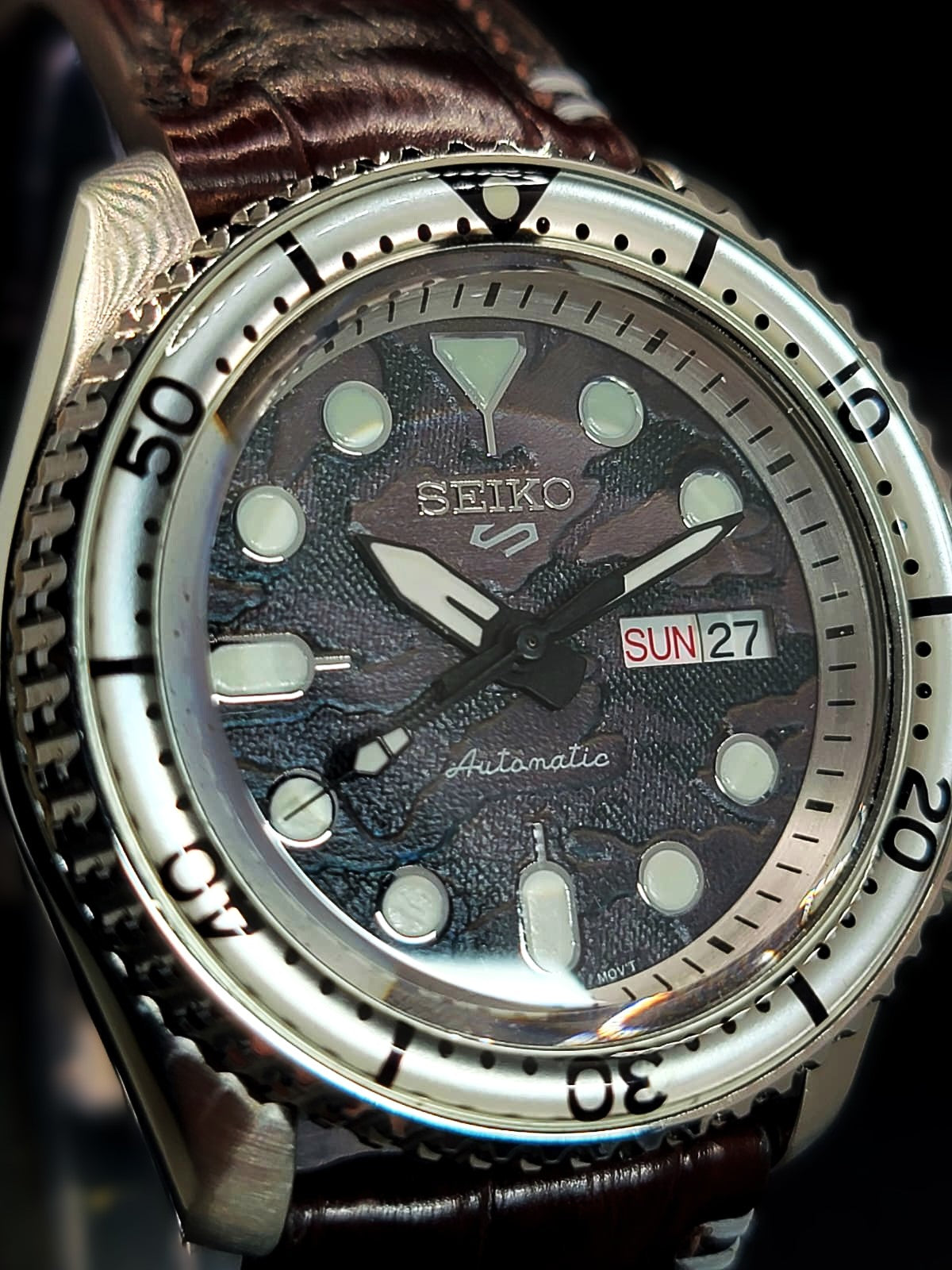 SEIKO - 5 SPORTS CUSTOM MOD - PATINA CASE AND CUSTOM PATINA LEATHER