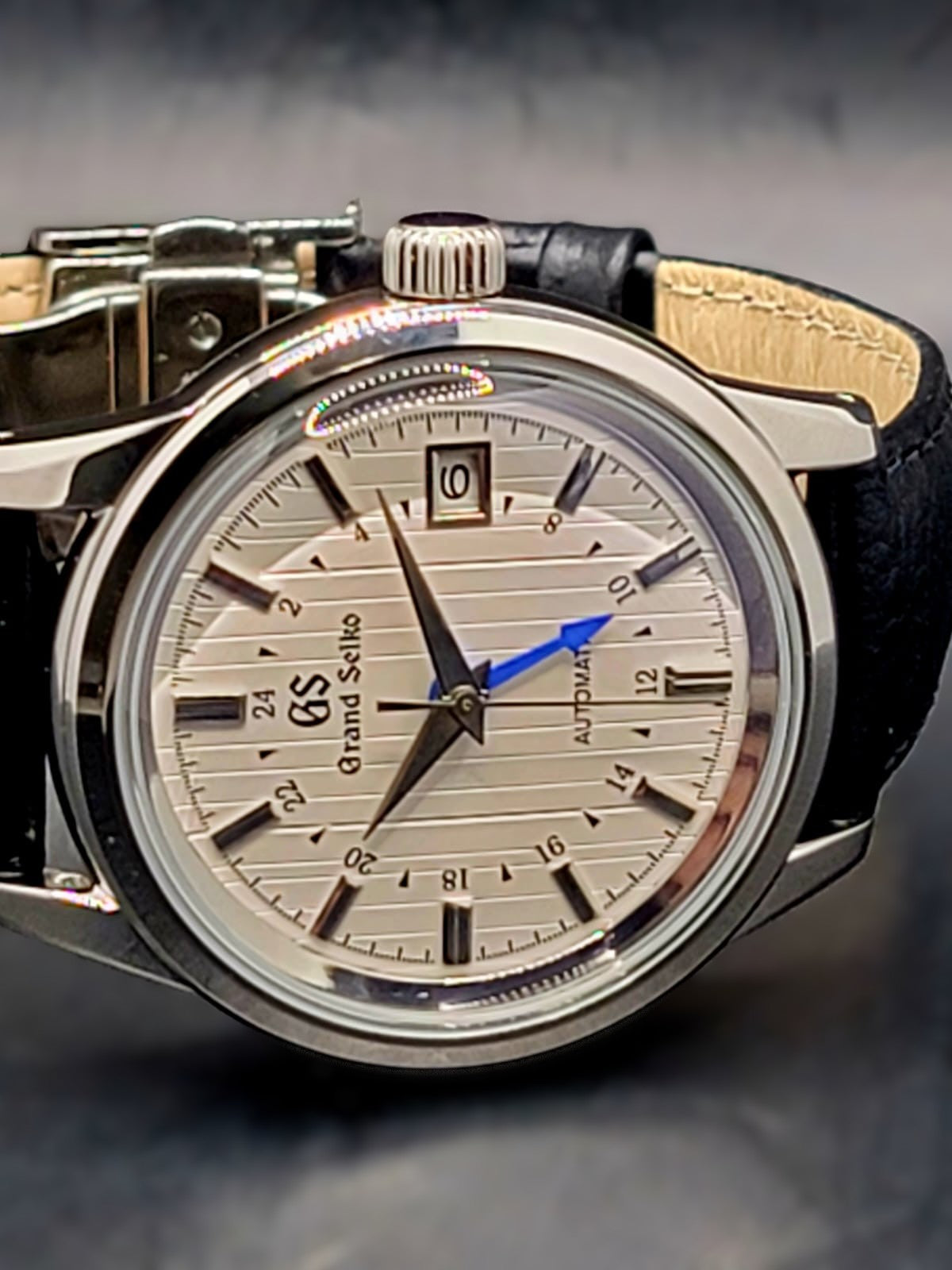 CUSTOM MOD (GRAND SEIKO ELEGANCE GMT) WHITE BAMBOO DIAL WITH BLUE GMT HAND &LEATHER STRAP AUTO NH34GMT NEW