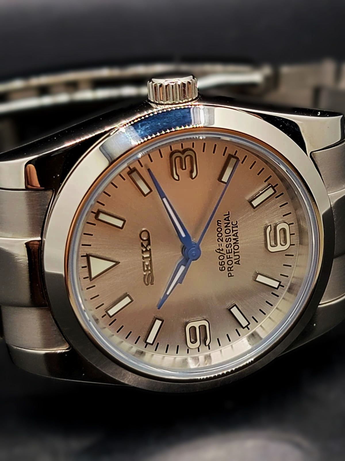 CUSTOM SEIKO MOD EXPLORER - 38MM CASE - BLUE HANDS IN WHITE DIAL