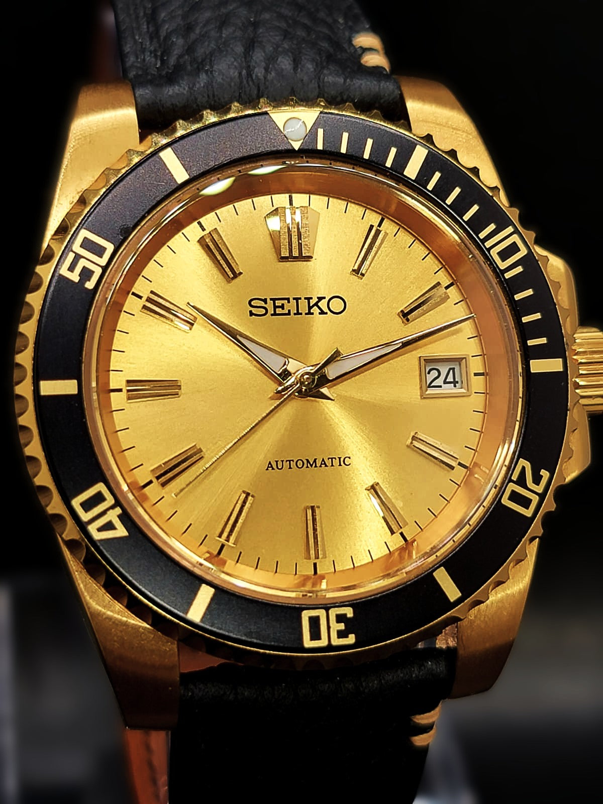 CUSTOM SEIKO FEEL THE HEAT MOD IN GOLD AND BLACK