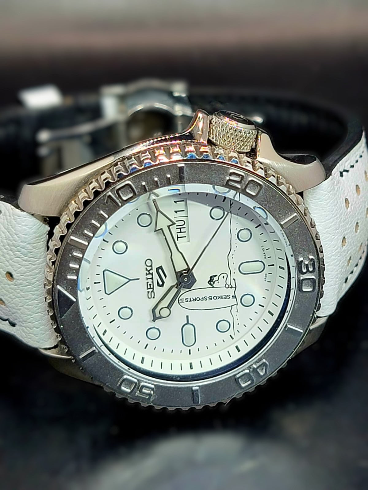 CUSTOM PREMIER SEIKO SNOOPY L.E. MOD ON CUSTOM HAND-MADE WHITE RALLY LEATHER BAND - NH36 AUTO