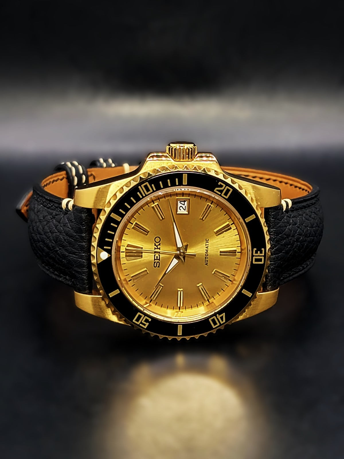 CUSTOM SEIKO FEEL THE HEAT MOD IN GOLD AND BLACK